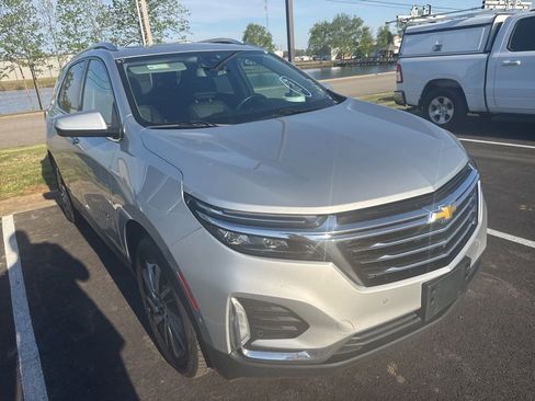 Used 2022 Chevrolet Equinox Premier AWD/4WD image 22