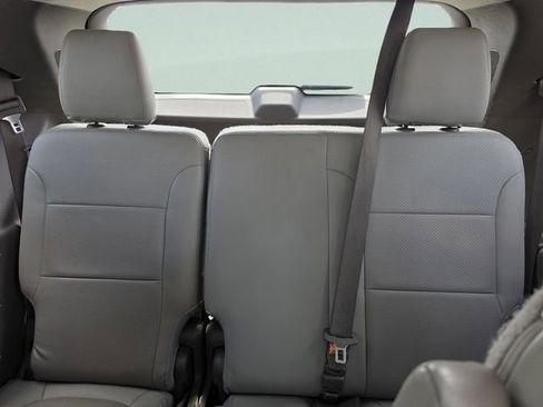 Used 2019 Chevrolet Traverse LT FWD image 20