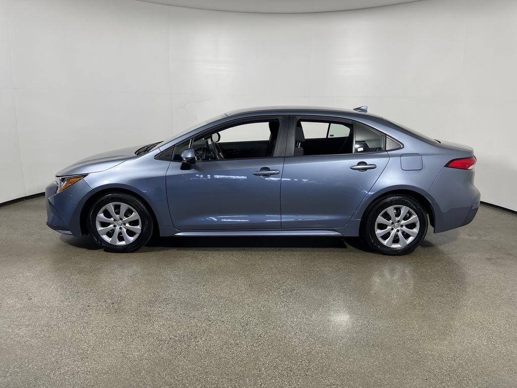 Certified 2025 Toyota Corolla LE FWD image 6