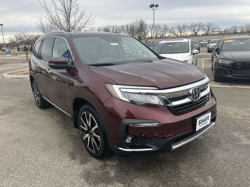 Used 2021 Honda Pilot Touring image 2