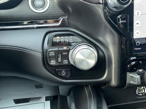 Used 2023 RAM 1500 Limited w/ Bed Utility Group image 8