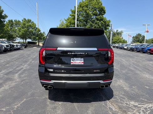 Used 2025 GMC Yukon Denali AWD/4WD image 7