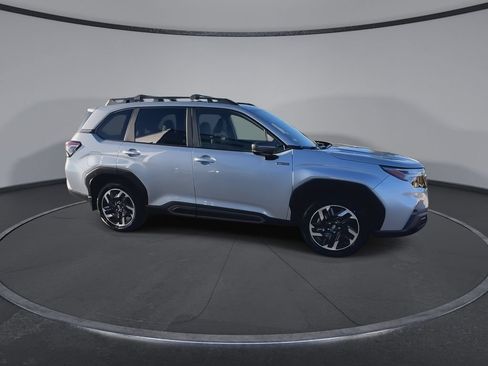 Used 2025 Subaru Forester Limited w/ Protection Package (1PH) AWD/4WD image 2