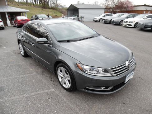 Used 2017 Volkswagen CC Sport image 7