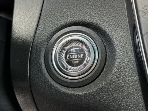 Used 2021 Mercedes-Benz GLC 63 AMG 4MATIC image 29