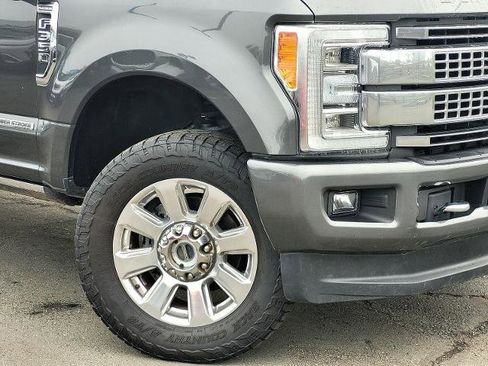 Certified 2019 Ford F350 Platinum w/ Platinum Ultimate Package image 5