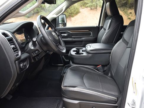Used 2024 RAM 2500 Laramie image 11
