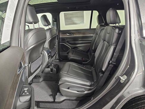 New 2026 Jeep Grand Cherokee L Limited w/ Limited Altitude Package image 35