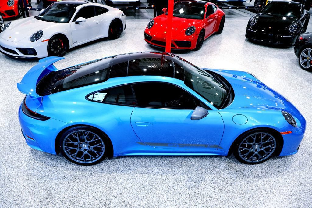 Used 2026 Porsche 911 Carrera T RWD image 9