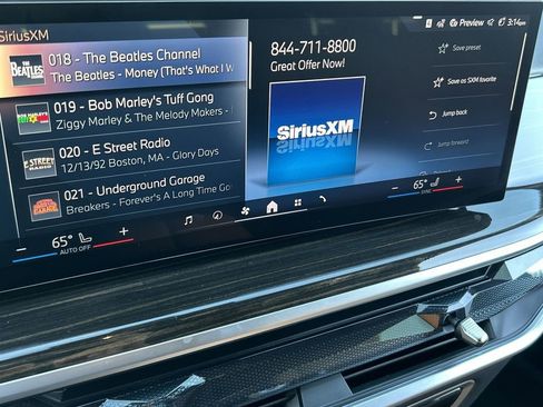 Used 2025 BMW X5 sDrive40i w/ Premium Package image 13