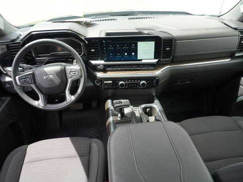 Used 2024 Chevrolet Silverado 1500 RST AWD/4WD image 26