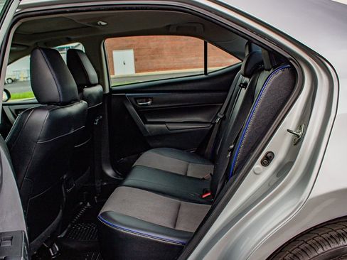 Used 2018 Toyota Corolla SE image 15