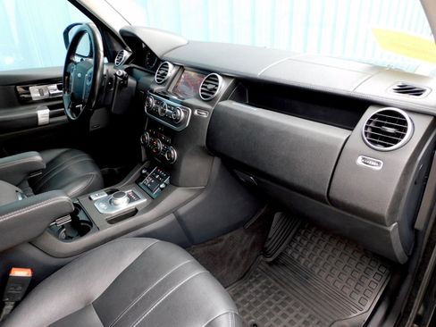 Used 2016 Land Rover LR4 HSE Silver Edition image 22
