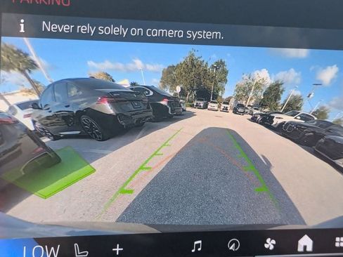 New 2026 BMW X6 xDrive40i w/ Premium Package image 12