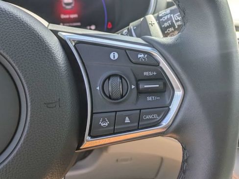 Used 2022 Acura MDX w/ Technology Package AWD/4WD image 30