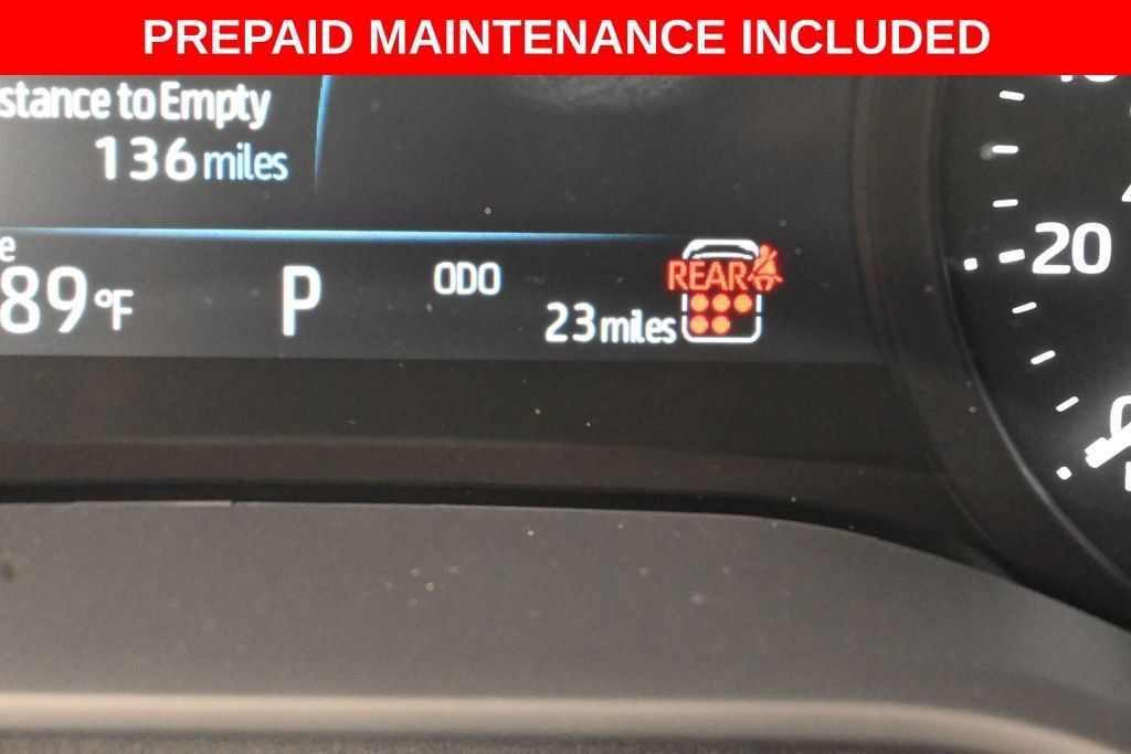 Certified 2026 Toyota Sienna XLE FWD image 18