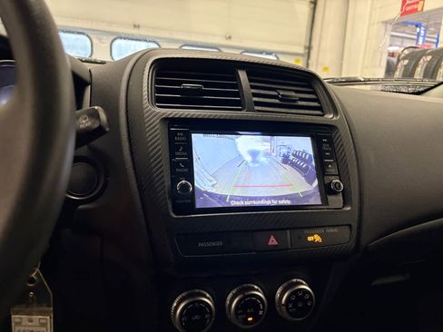 Used 2025 Mitsubishi Outlander Sport ES AWD/4WD image 20