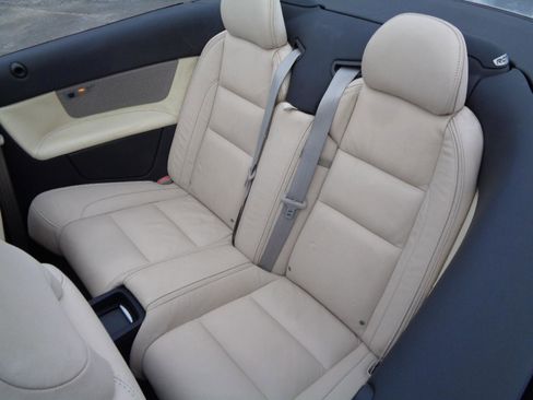 Used 2011 Volvo C70 T5 w/ Convenience Pkg image 25