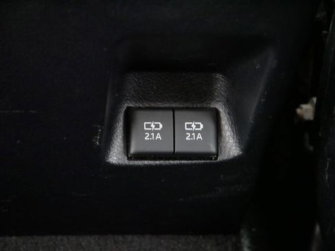 Used 2020 Toyota 4Runner SR5 Premium image 17