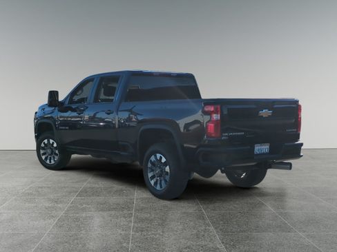 Used 2024 Chevrolet Silverado 2500 Custom w/ Custom Value Package AWD/4WD image 3
