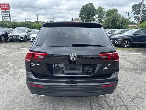 Used 2019 Volkswagen Tiguan SE w/ Panoramic Sunroof Package AWD/4WD image 4