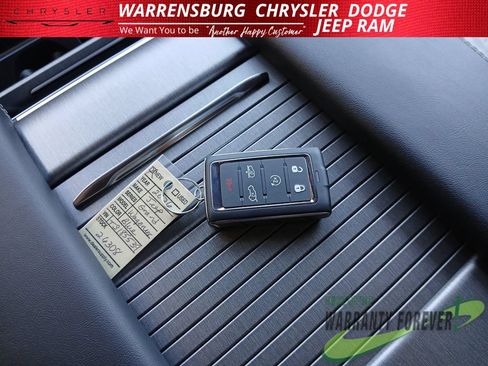 New 2026 Jeep Grand Wagoneer Limited w/ Convenience Group I AWD/4WD image 32