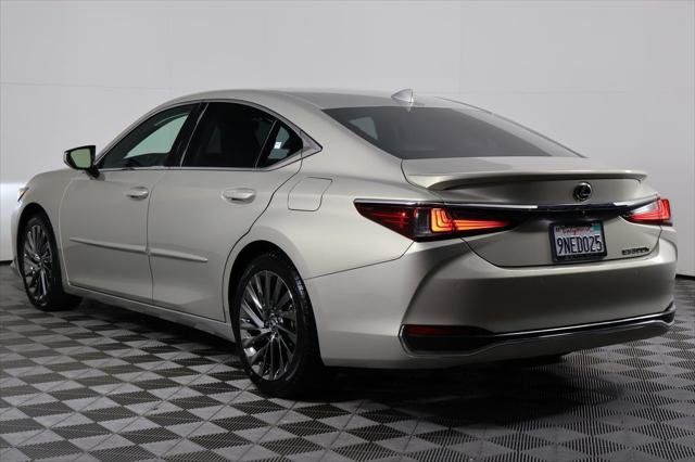 Certified 2024 Lexus ES 300h Ultra Luxury w/ Accessory Package (Z2) FWD image 6