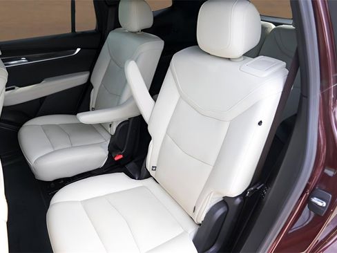 Certified 2023 Cadillac XT6 Sport image 26