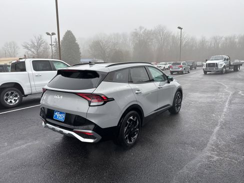 Used 2023 Kia Sportage SX image 6
