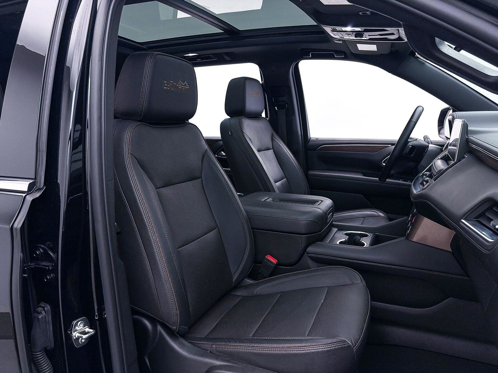 Used 2023 Chevrolet Tahoe High Country AWD/4WD image 40