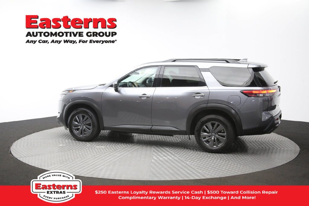 Used 2022 Nissan Pathfinder SV FWD image 63