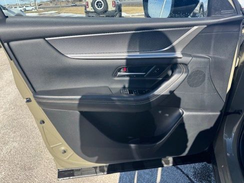 Used 2025 MAZDA CX-70 Plug-In Hybrid w/ Premium Plus image 10