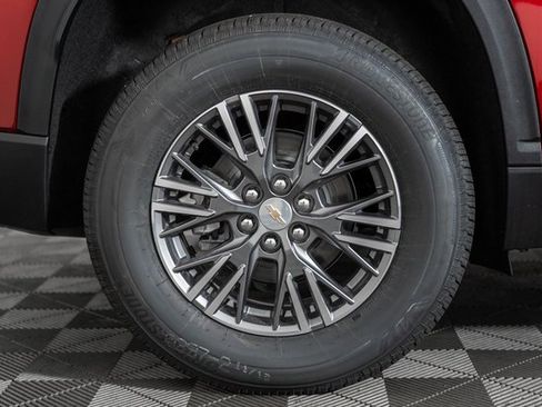 New 2026 Chevrolet Traverse LT w/ Driver Confidence Package image 19