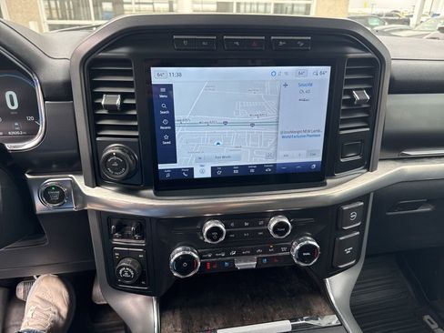 Used 2022 Ford F150 Lariat w/ Max Trailer Tow Package image 14