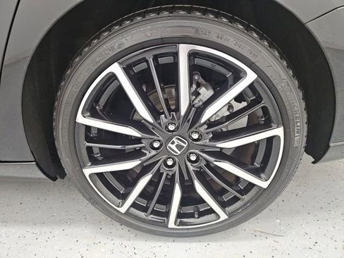 Used 2023 Honda Accord Touring image 10