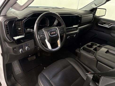Used 2025 GMC Sierra 1500 SLT RWD image 15