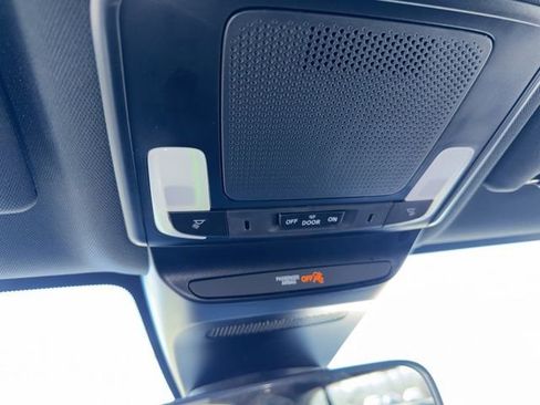 Used 2025 Honda HR-V Sport image 48