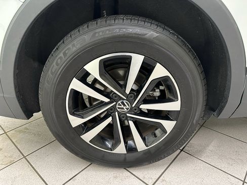 Used 2024 Volkswagen Tiguan S image 14