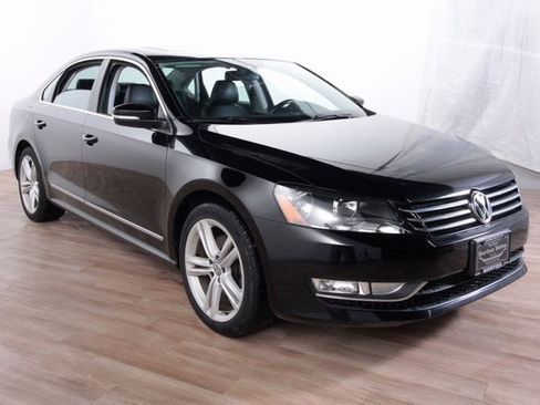 Used 2015 Volkswagen Passat 1.8T SE image 3