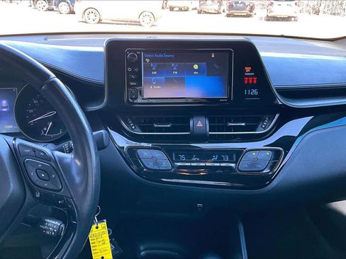 Used 2018 Toyota C-HR XLE image 7