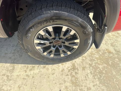 Used 2023 Nissan Titan PRO-4X w/ Pro-4x Convenience Package image 28