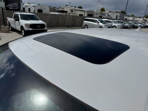 Used 2026 Honda Odyssey Elite image 9