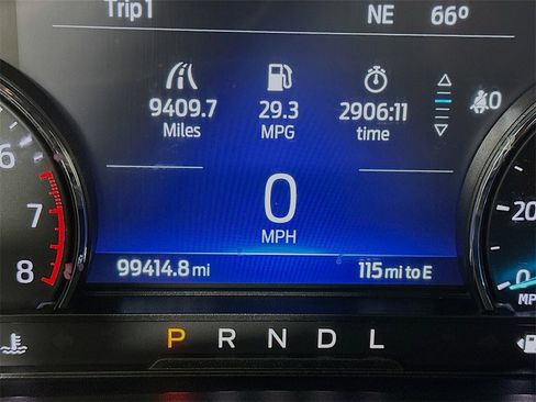 Used 2022 Ford Explorer XLT image 15