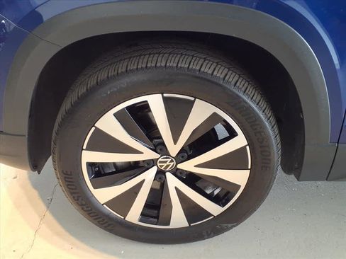 Used 2022 Volkswagen Taos SE image 8