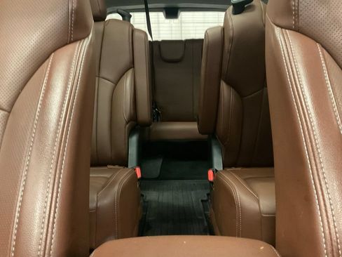 Used 2023 Subaru Ascent Touring AWD/4WD image 27