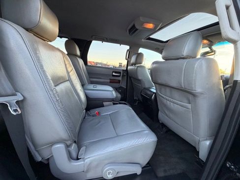 Used 2017 Toyota Sequoia Platinum image 12