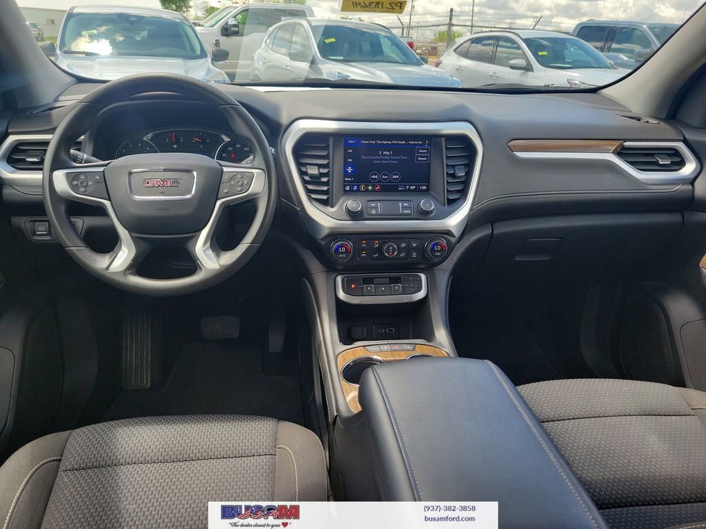 Used 2023 GMC Acadia SLE AWD/4WD image 7