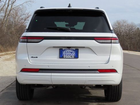 New 2026 Jeep Grand Cherokee Limited image 17