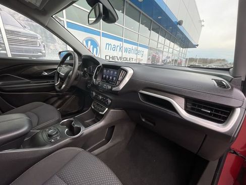 Certified 2023 GMC Terrain SLE w/ Driver Convenience Package image 28