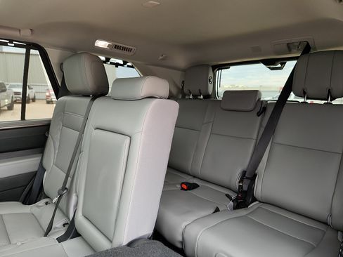Used 2024 Toyota Sequoia Limited w/ Tow Technology Package AWD/4WD image 10